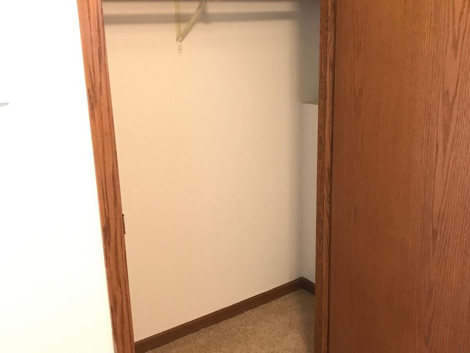 2nd Bedroom Closet