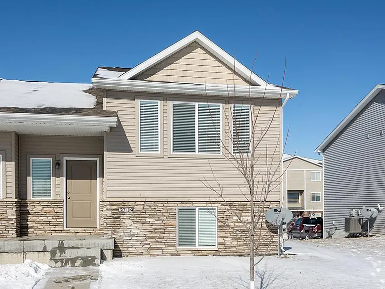 3719 Marigold Dr — Photo 5