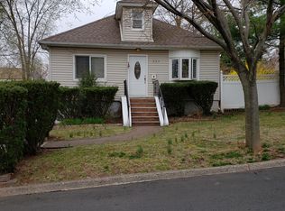 537 Beverly Rd, Teaneck, NJ 07666