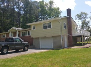 212 Diamond Dr, Chickamauga, GA 30707