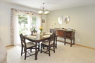 5th image of 6067 Milham Woods Ct