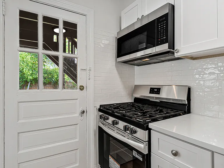 8 Sunset Dr #1 — Photo 13