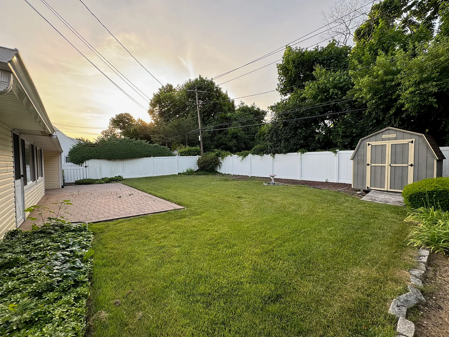 5 bed, $5,000 — Photo 3