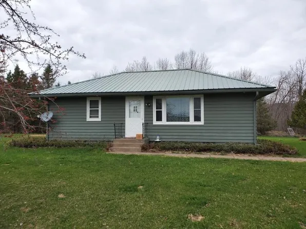 3113 389th Ave NE, Stanchfield, MN 55080