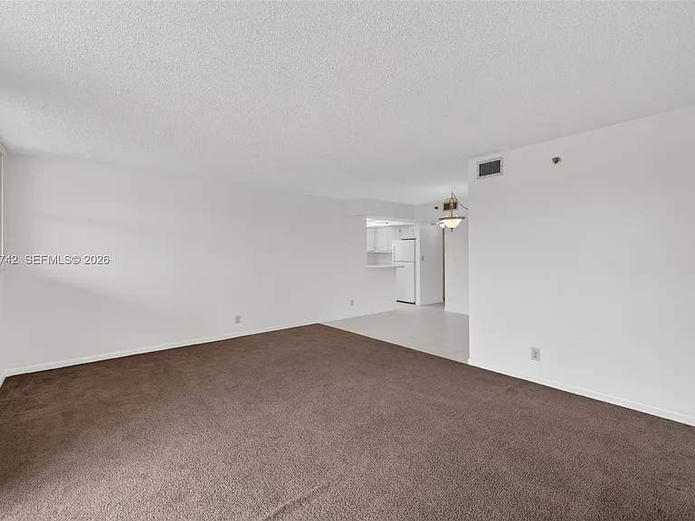 3100 W Rolling Hills Cir #303 — Photo 17