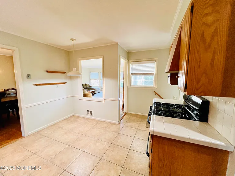 8 Corey Dr — Photo 6