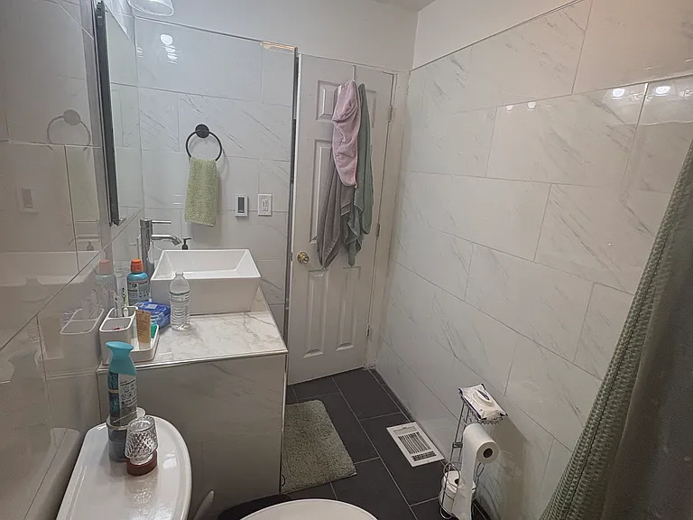 1439 Windsor Pkwy NE — Photo 15