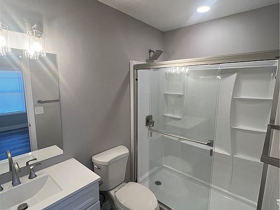4th image of 47 Cool Water Ln