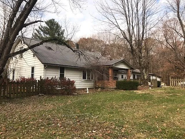 2210 Pumpkinvine Hill Rd photo 1
