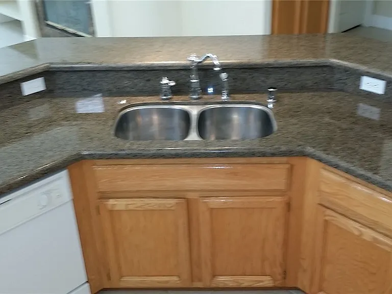 1125 Coral Rainbow Ave #1125 — Photo 8