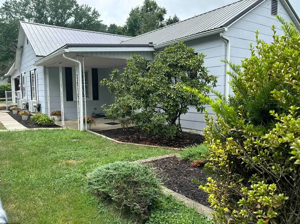 196 Buena Vista Ave, Clarksburg, WV 26301