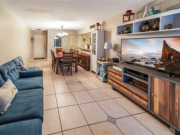4th image of 9705 Fontainebleau Blvd #B107