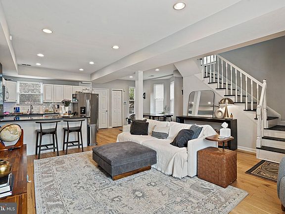3rd image of 333 U St NW