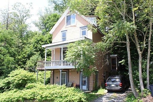 3rd image of 1195 Mineral Ave #1195D