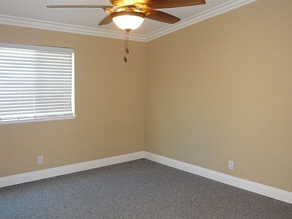 4th image of 7816 Windsor Ln