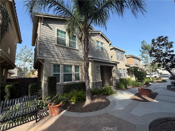 6049 Snapdragon Way, Corona, CA 92880