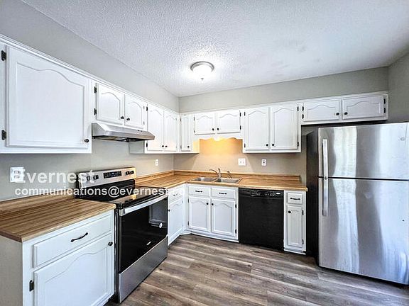 2nd image of 7421 Cliffwood Dr