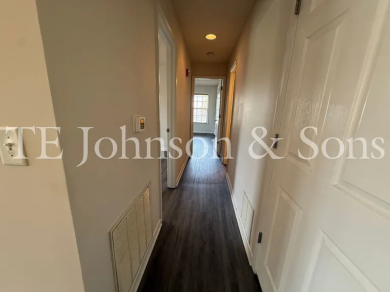 3761-301 Holmes Creek Pl — Photo 8