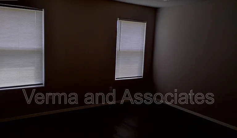 1701 Forest Dr — Photo 4