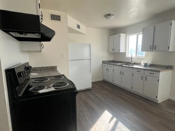 1049 W 34th St, Yuma, AZ 85365