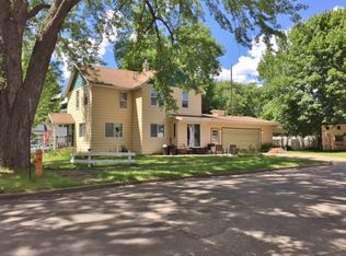 700 W Fleshiem St, Iron Mountain, MI 49801