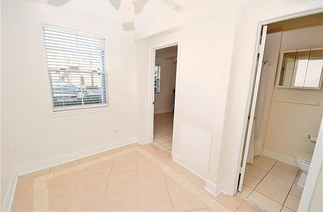 1 bed, 1.0 bath, 432 sqft, $950 — Photo 4