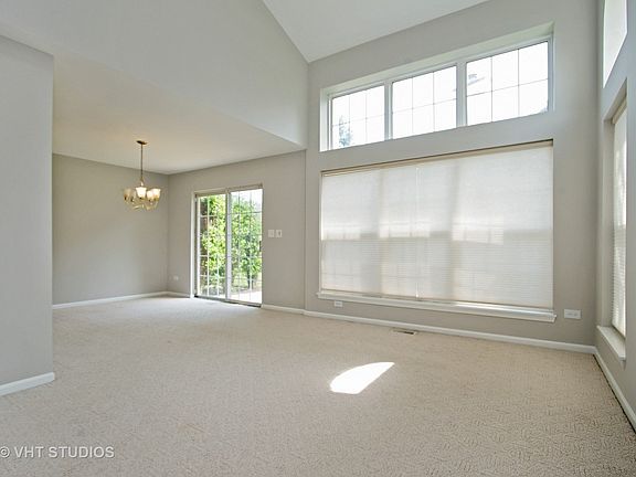 2nd image of 1848 Grove Ave
