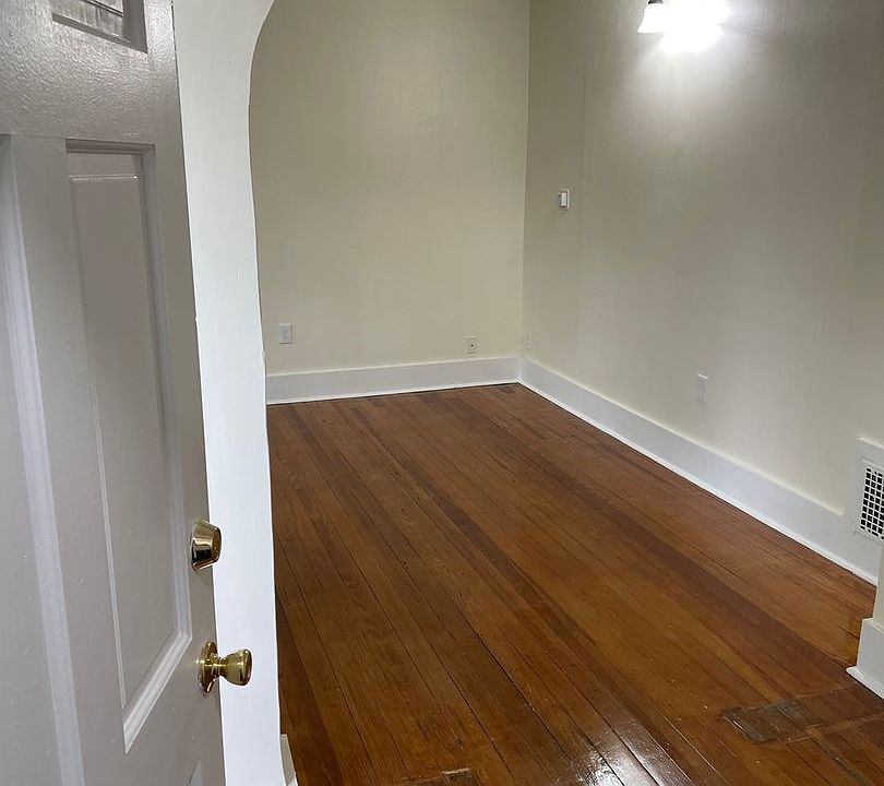 236238 College Street 236 College St Springfield MA Zillow