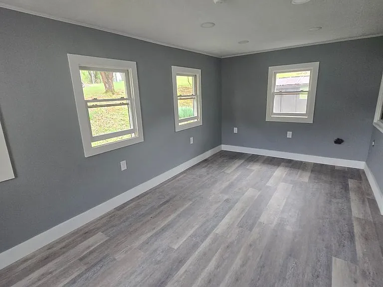 340 Unaka Dr — Photo 16