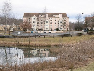 3 Village Cir, Stroudsburg, PA, 18360
