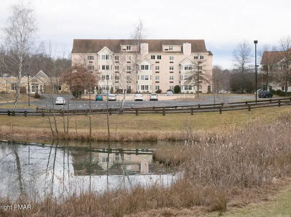 3 Village Cir APT 304, Stroudsburg, PA 18360