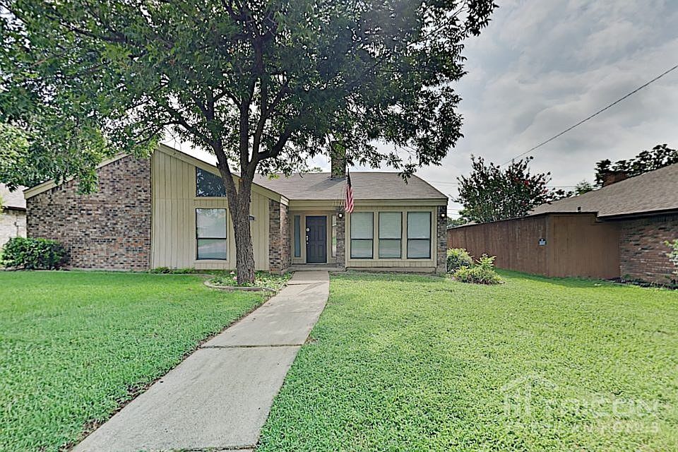 1st image of 5711 Calumet Dr