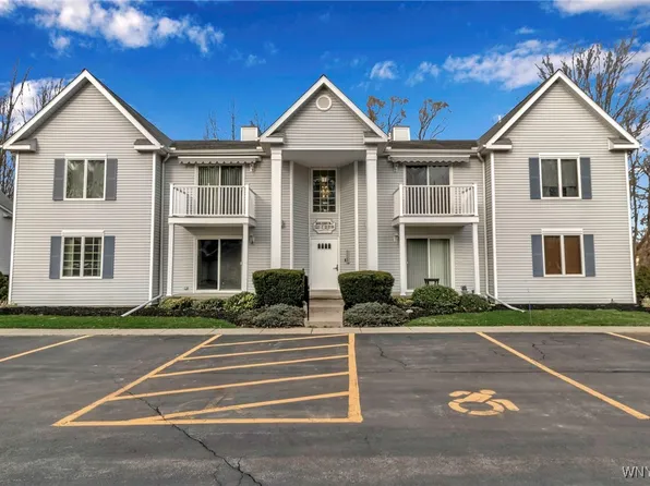 145 Chestnut St, Wilson, NY 14172
