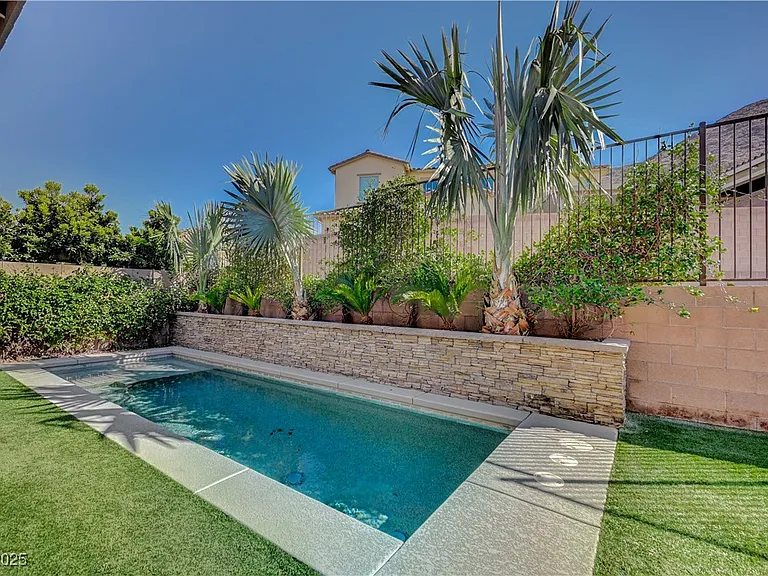 3943 Reyes Ave — Photo 54