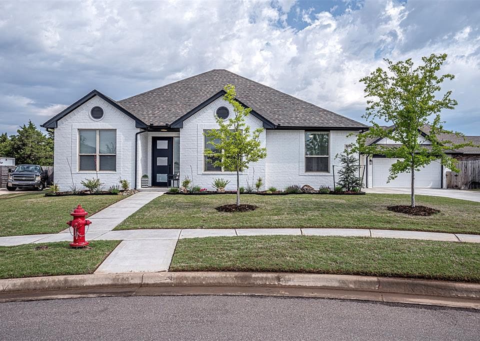 1st image of 505 Greens Pkwy