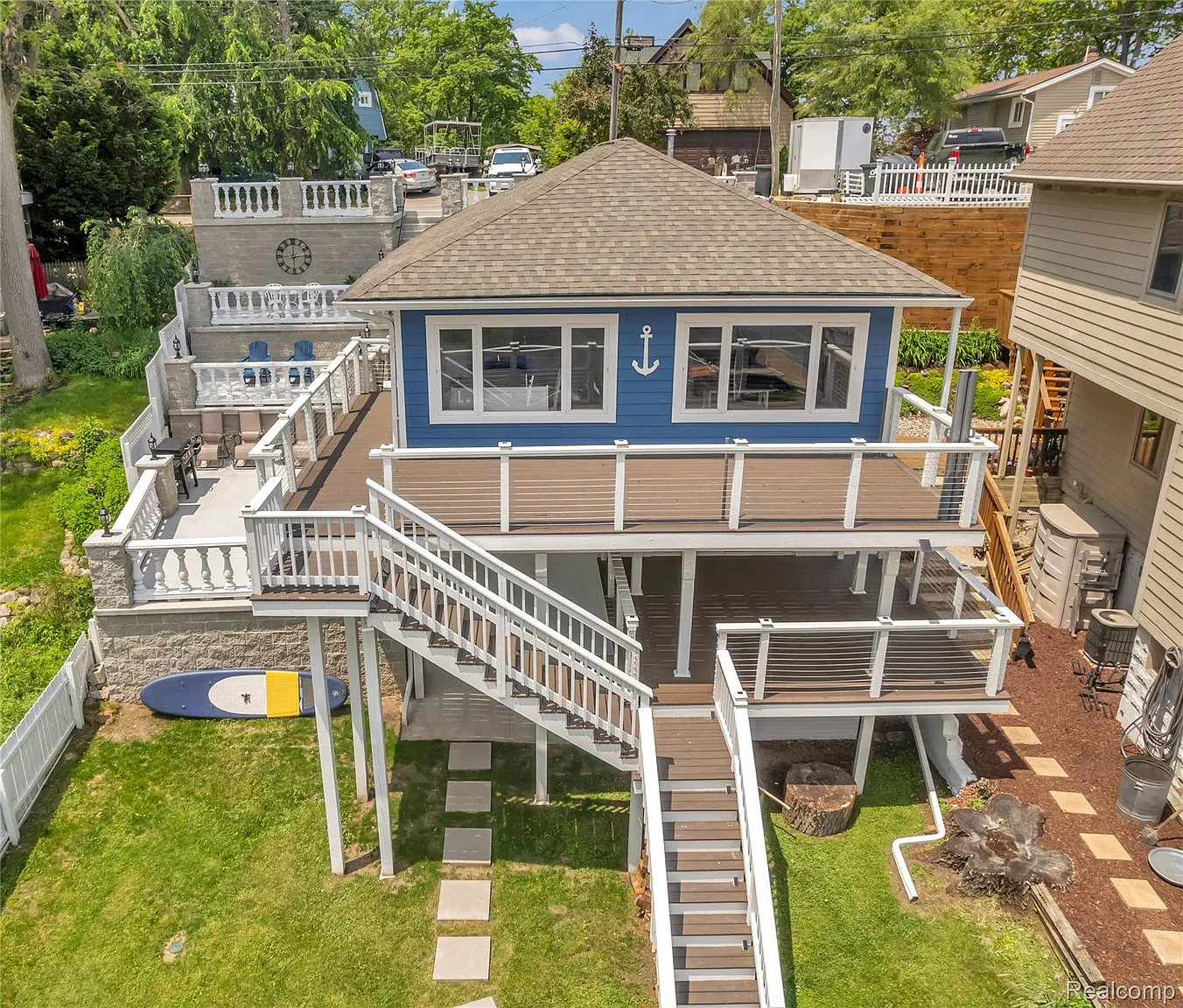 533 Bellevue Ave photo 1