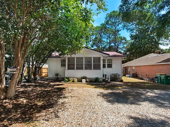 1711 Maple Ave, Niceville, FL 32578