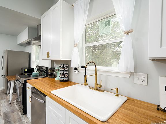 4th image of 114 DILWORTH ST