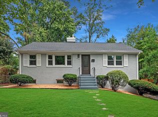 10318 Beaumont St, Fairfax, VA 22030