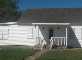 111 E 6th St, Los Fresnos, TX 78566