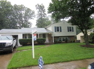 12026 Willowood Dr, Woodbridge, VA 22192