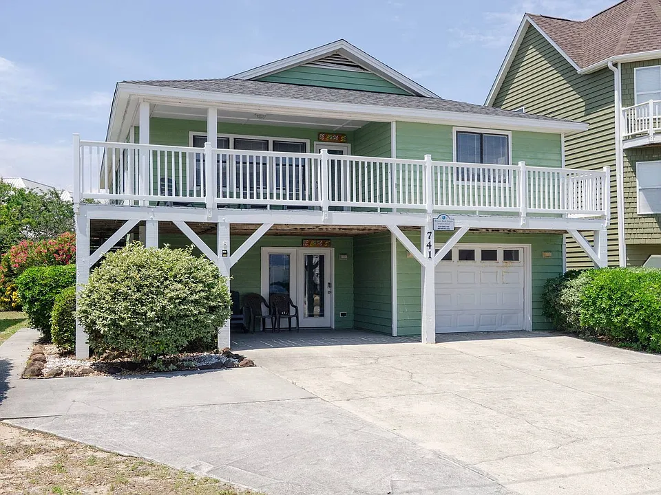 741 N Fort Fisher Blvd
