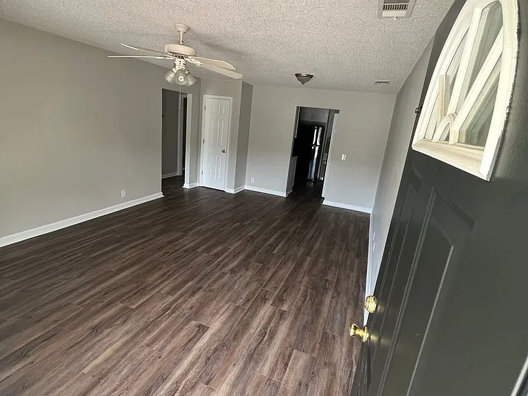 807 Ash Street Ext — Photo 4