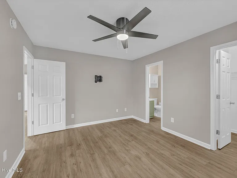 10035 Burning Bush Ridge Ct — Photo 16