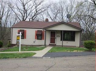 412 Violet Dr, New Kensington, PA