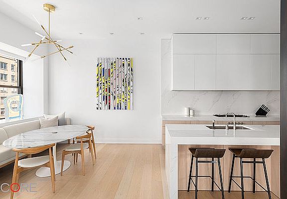 5th image of 65 W 13th St