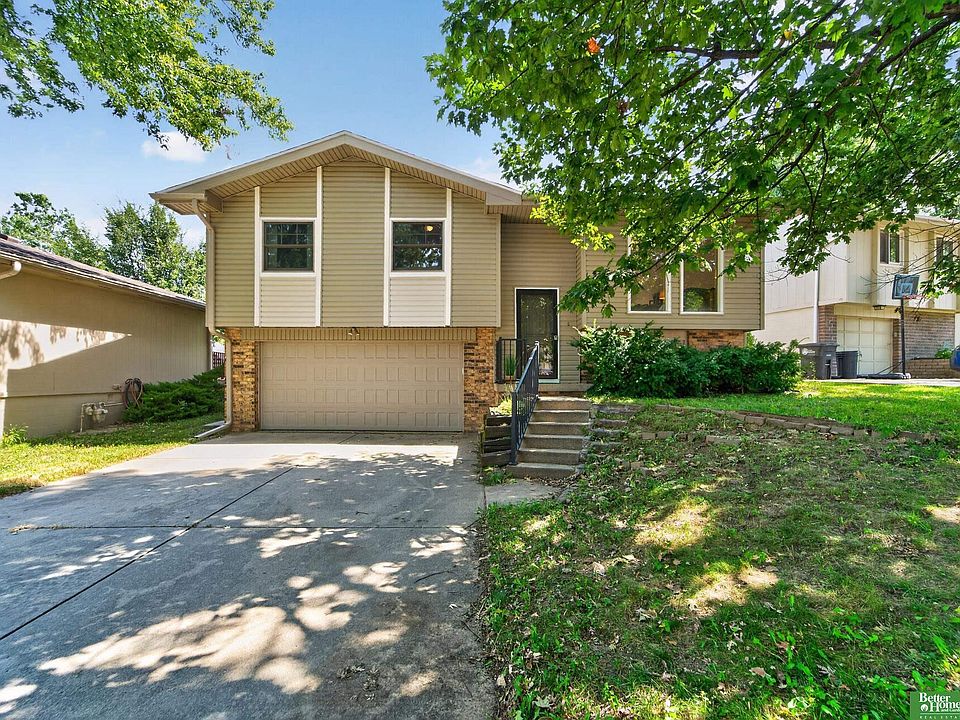 1st image of 4821 N 130th Cir