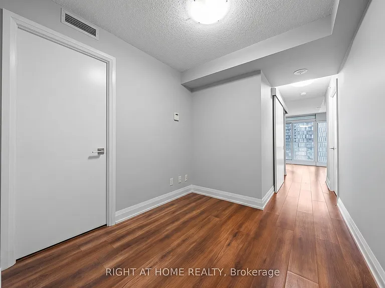 565 Wilson Ave #W1003 — Photo 2