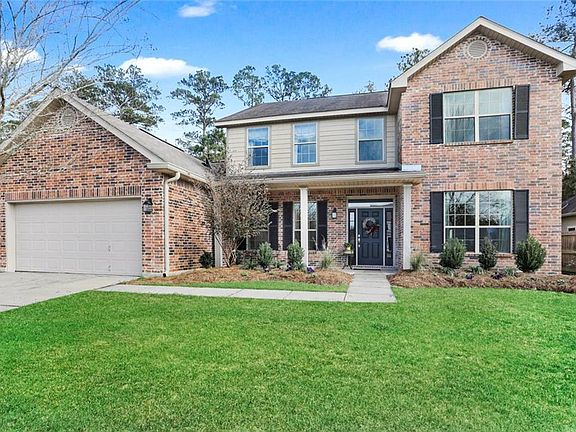 2nd image of 160 Autumn Woods Dr