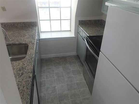 3rd image of 2603 Marilee Ln #2